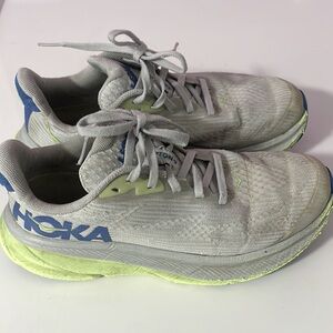 Kids Hoka Running Shoes - Light Gray with Neon Yellow Accents